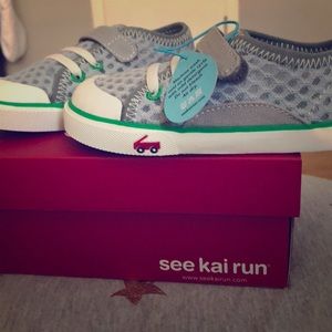 See Kai Run Saylor Gray size 8 brand new!
